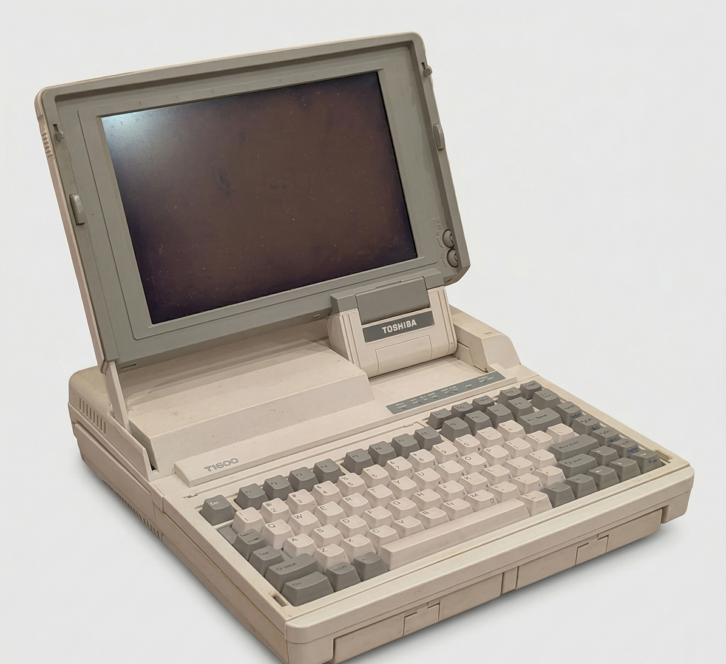 Toshiba T1600 (1988)
