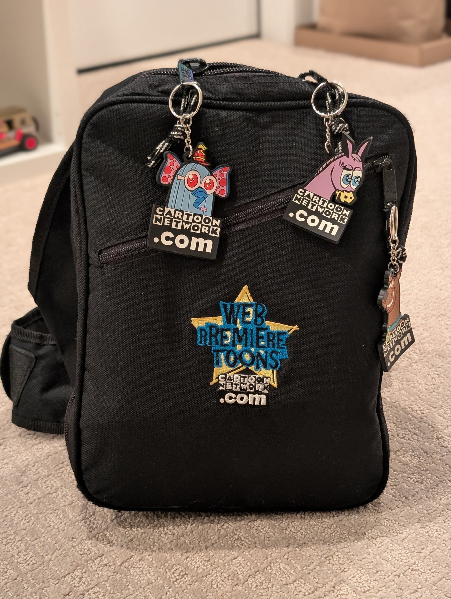 Cartoon Network "Web Premiere Toons" Promotional Messenger Bag w/ Keychains (1999)