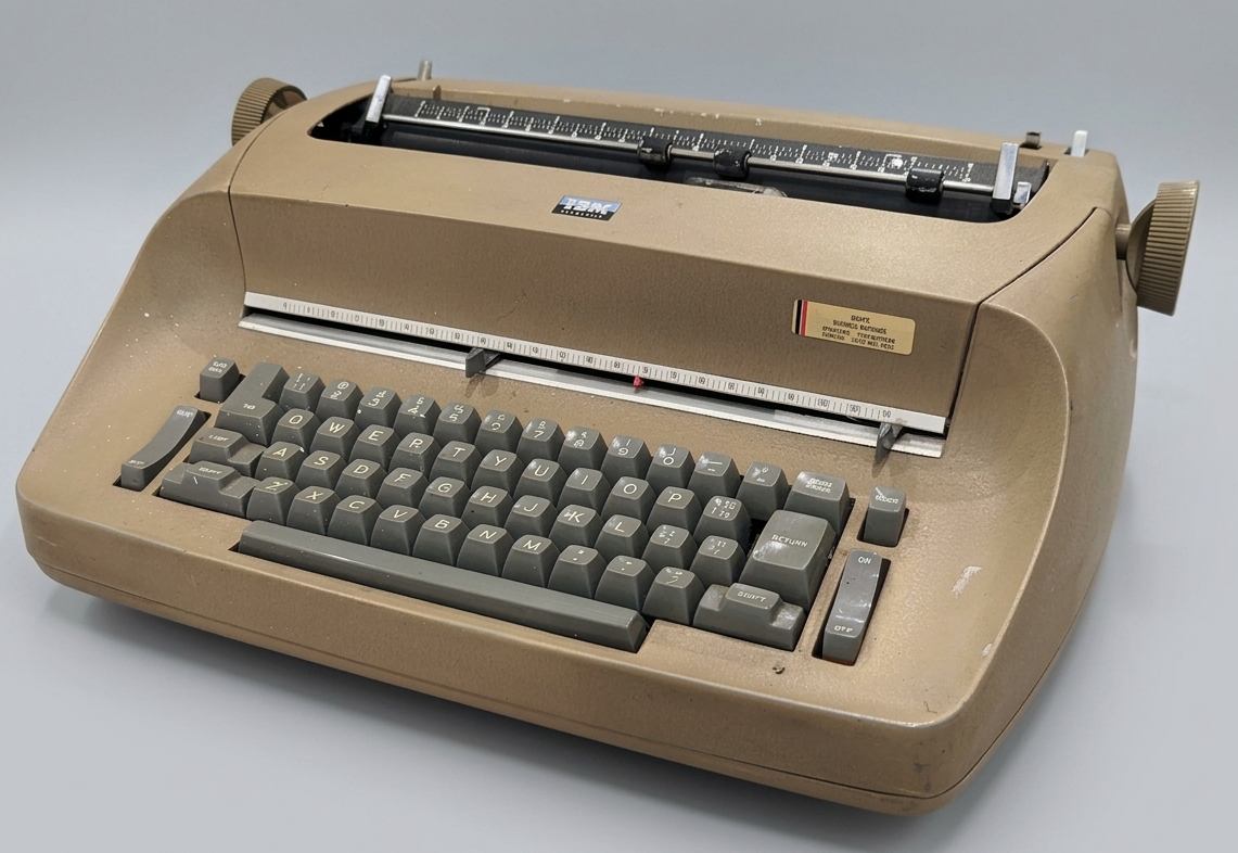 IBM Selectric I - Electric Typewriter (1961)