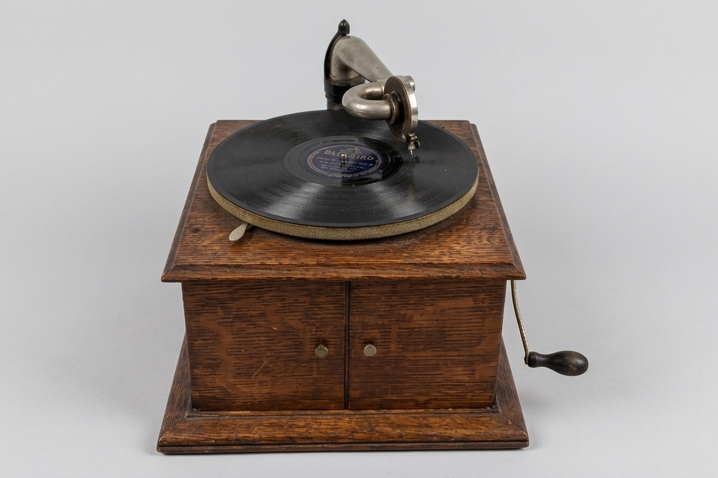 Victrola VV-IV Phonograph (1911-1924)