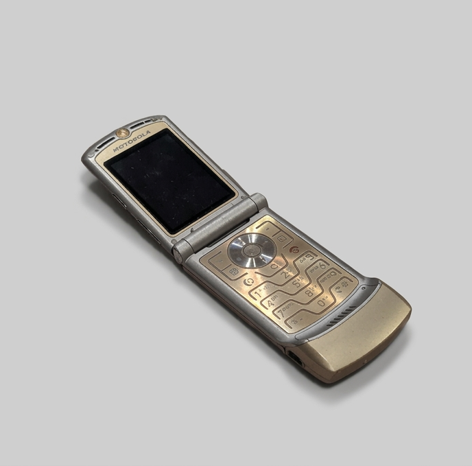 Motorola Razr V3 (2004)