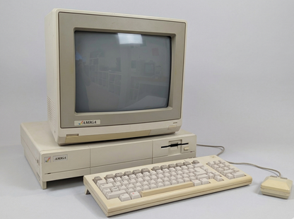 Commodore Amiga 1000 (1985-1987)
