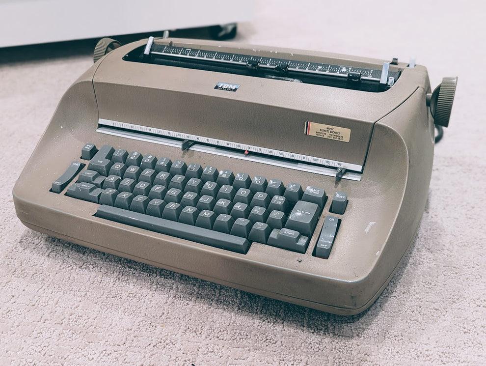 Typewriter 50s IBM Selectric I - Electric Typewriter (1961) – Westport Tech Museum