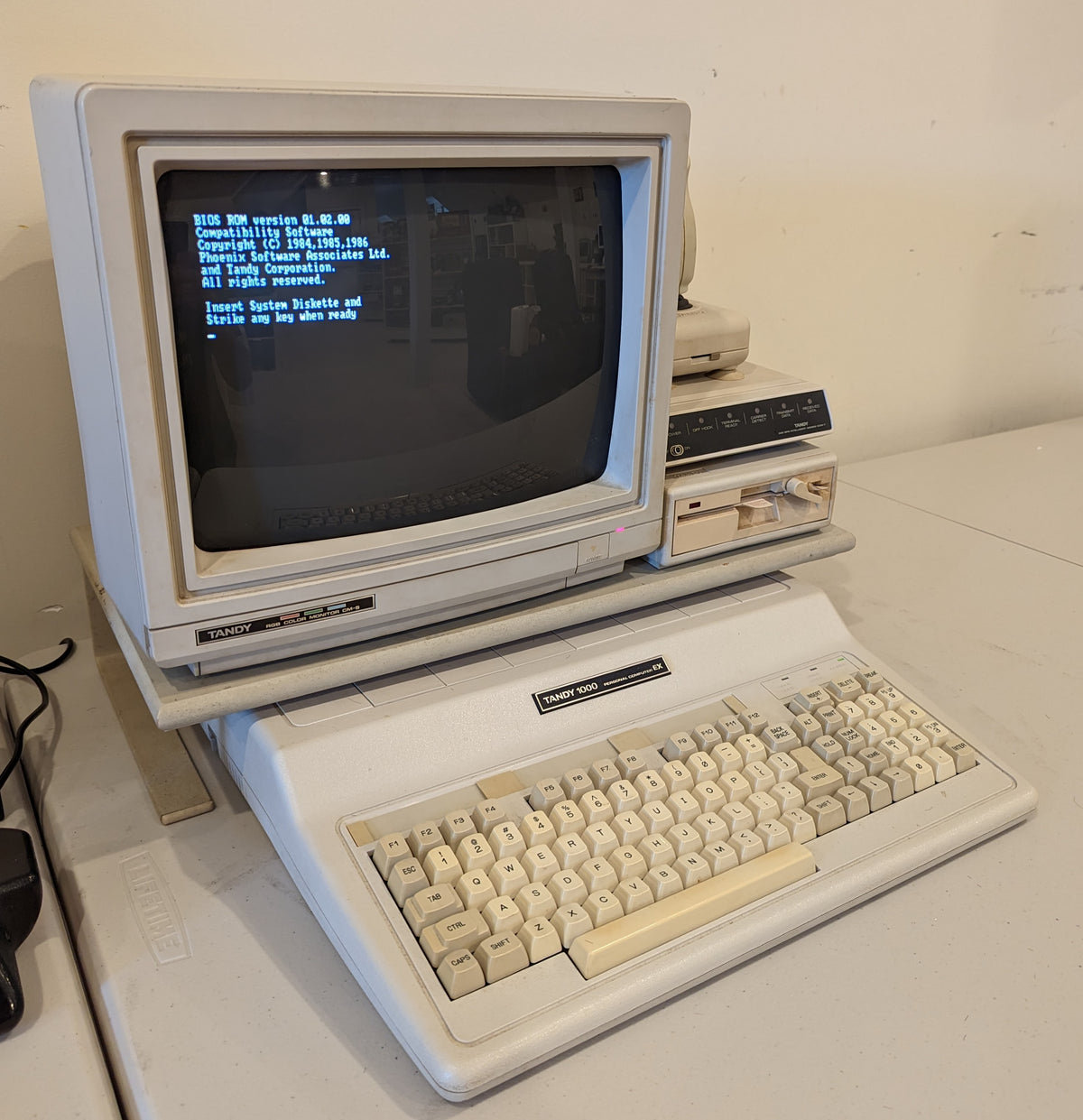 Tandy Console Tandy 1000 EX Personal Computer (1986) – Westport Tech Museum