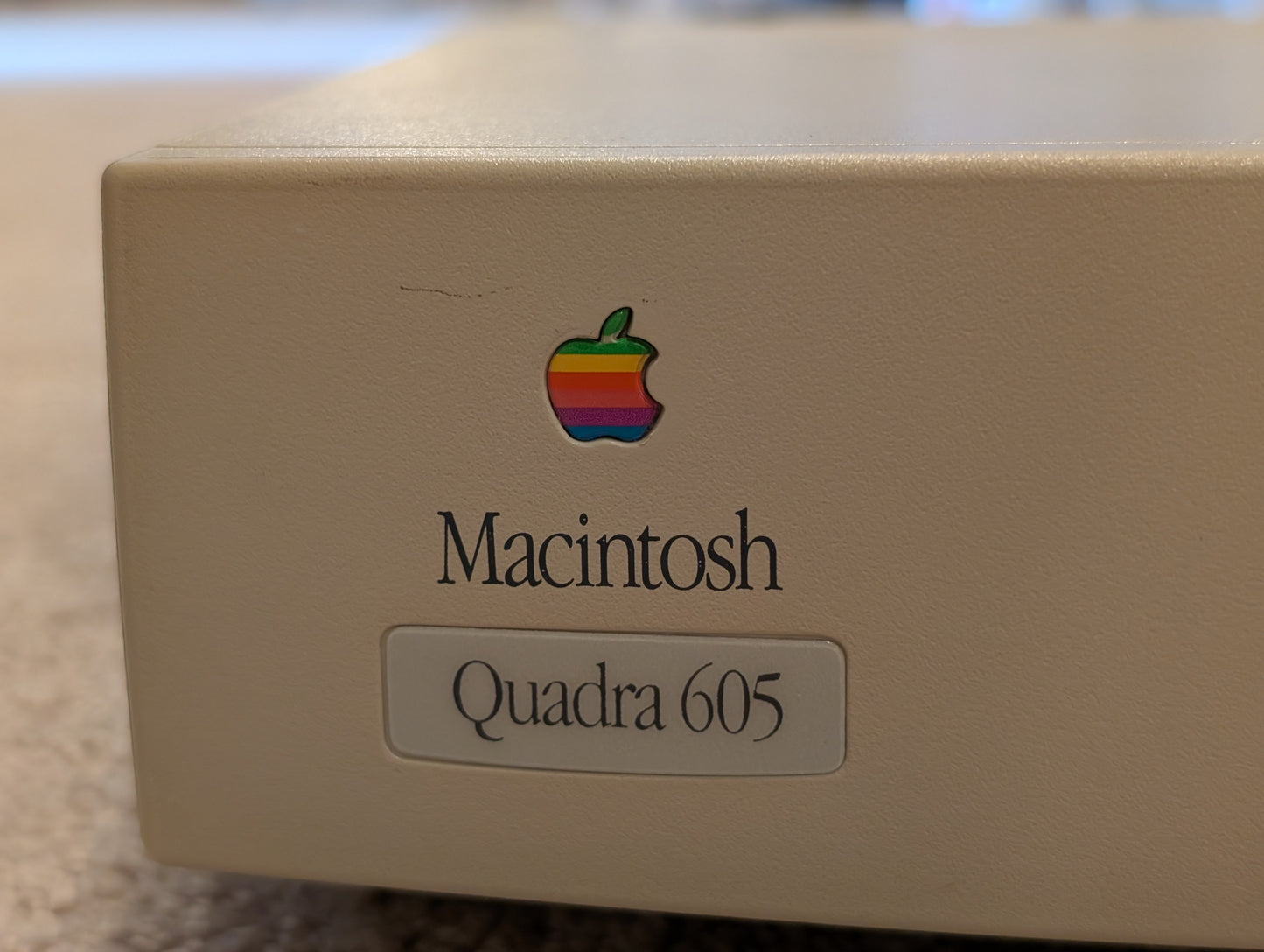 Apple Macintosh Quadra 605 (1993-1994)
