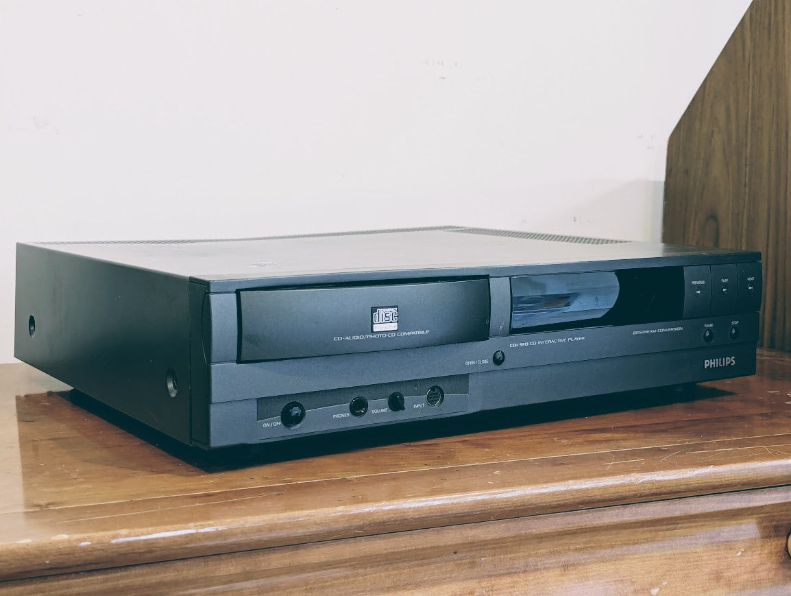 Philips CD-I 910 CDi Player/Video Game System (1991) – Westport Tech Museum