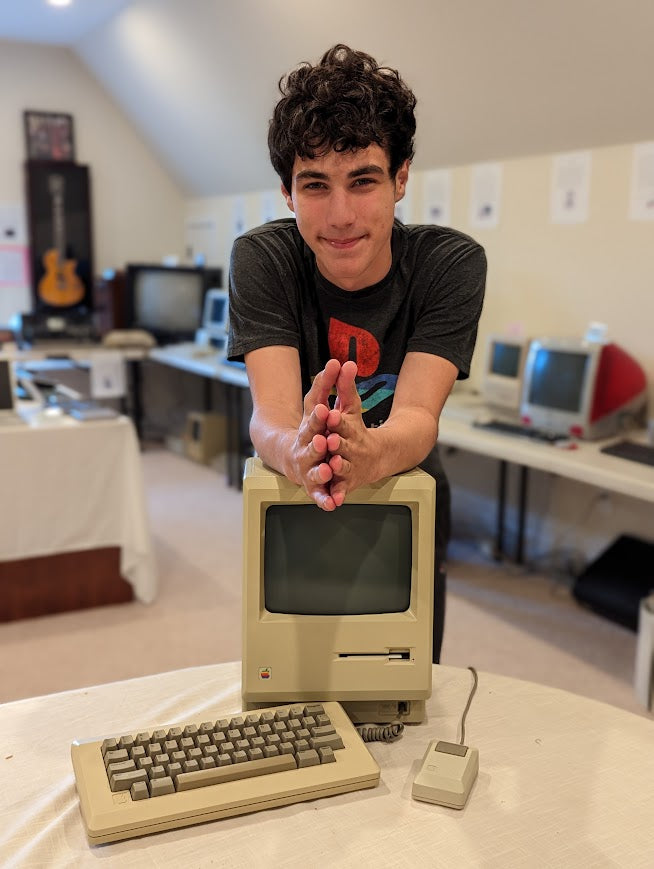 Apple Macintosh 128K - First Generation Macintosh (1984-1985)