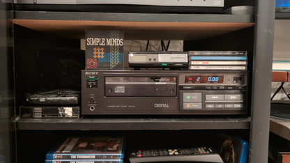 Sony CDP-101 CD Player & First Compact Disc (1982-1984)