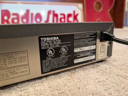 Toshiba SD-2006 DVD Player & Early DVD's (1997-1998)