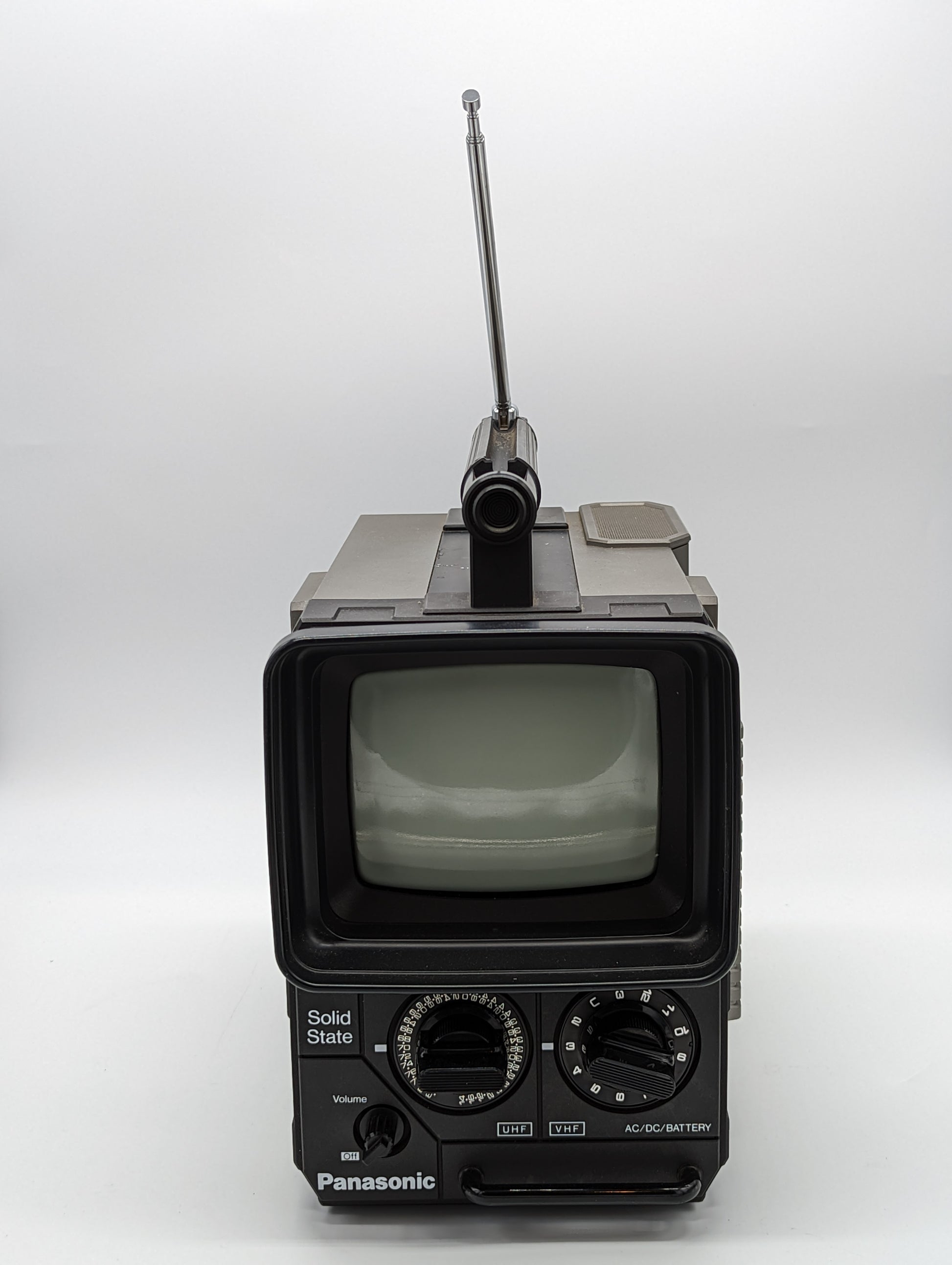 Panasonic TR-555 (1977) – Westport Tech Museum